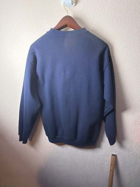 Vtg 90s Mickey Mouse Embroidered Spellout Sweatshirt Navy Blue M Made in USA - Picture 4 of 6